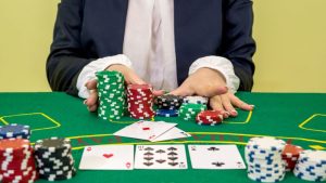 Tổng hợp 4 bí kíp chơi Baccarat từ cao thủ